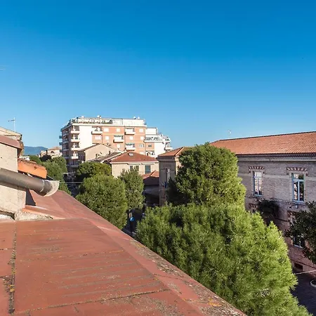 P005 - Porto Recanati, Ampio Quadrilocale In Posizione 아파트 포르토레카나티