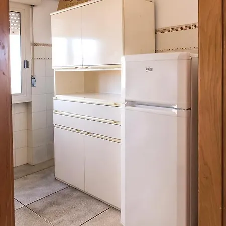 P005 - Porto Recanati, Ampio Quadrilocale In Posizione